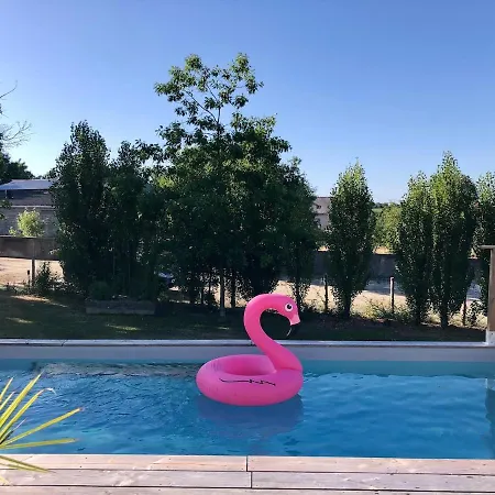 15 Pers - 9 - Piscine Chauffee - Animaux Acceptes *